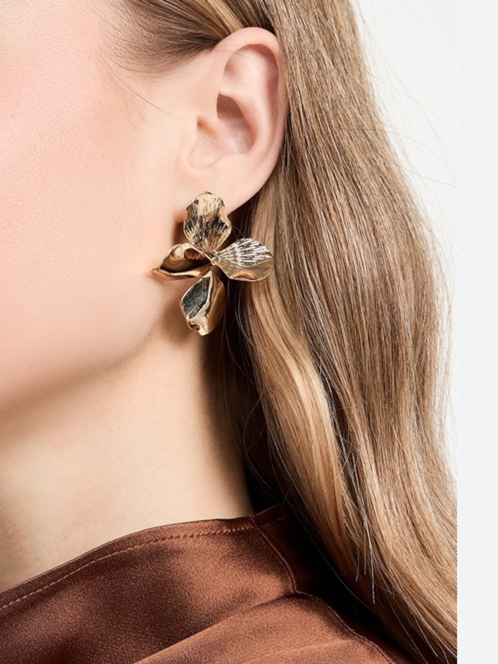 Shashi Hyacinth Gold Floral Earrings